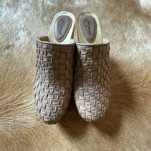 Free people clog mules